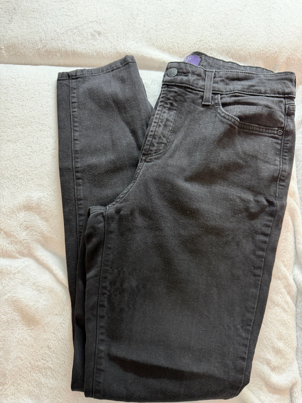 NYDJ AMI skinny Leg Jeans in Black Denim 2414
